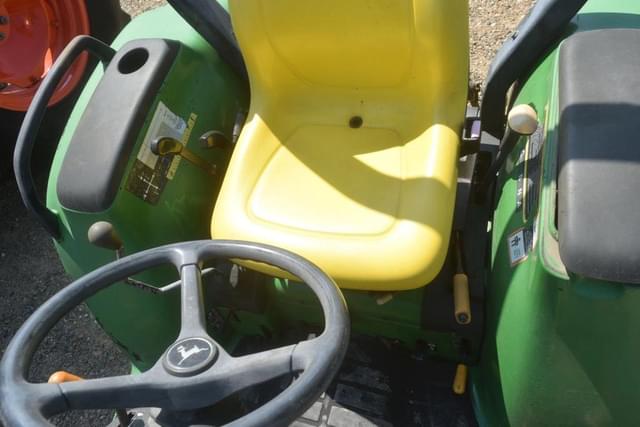 Image of John Deere 4200 equipment image 4