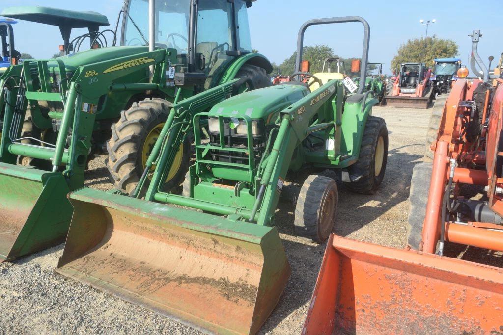 Image of John Deere 4200 Primary image