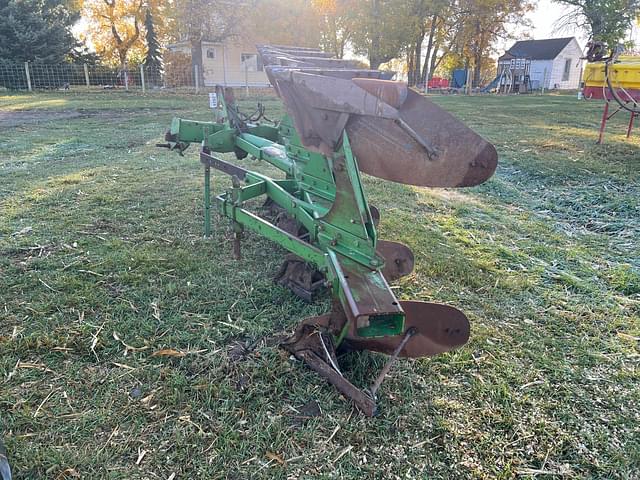 Image of John Deere 4200 equipment image 2