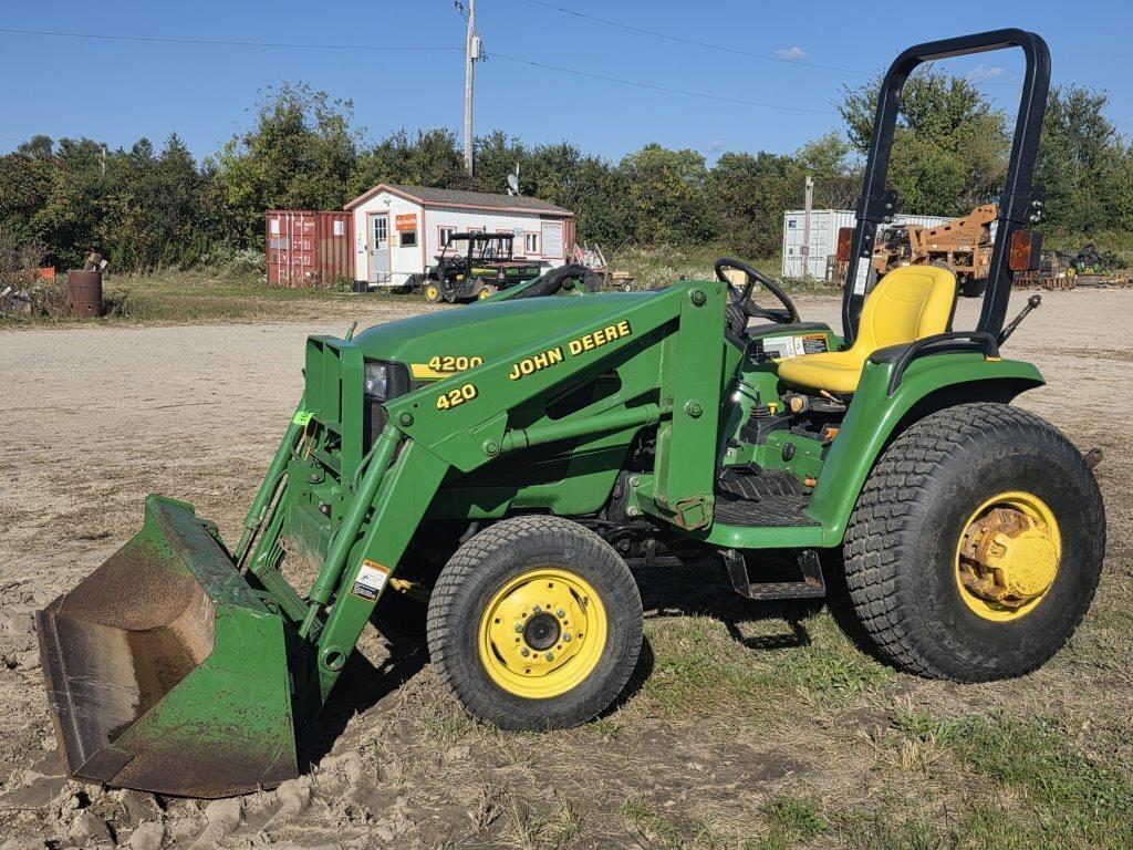 Image of John Deere 4200 Primary Image