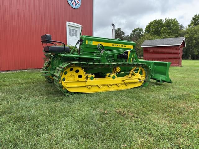 Image of John Deere 420C equipment image 1