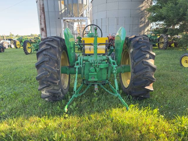 Image of John Deere 420 equipment image 2