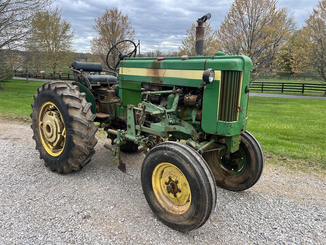 Image of John Deere 420 Primary image