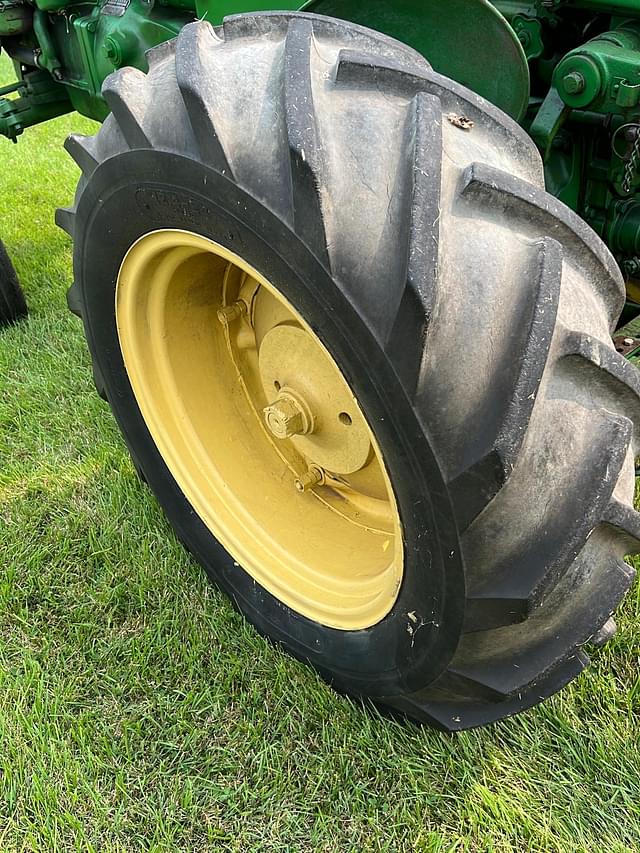 Thumbnail image John Deere 420 5