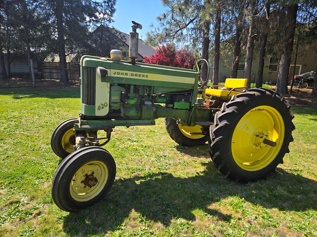 Image of John Deere 420 Primary image