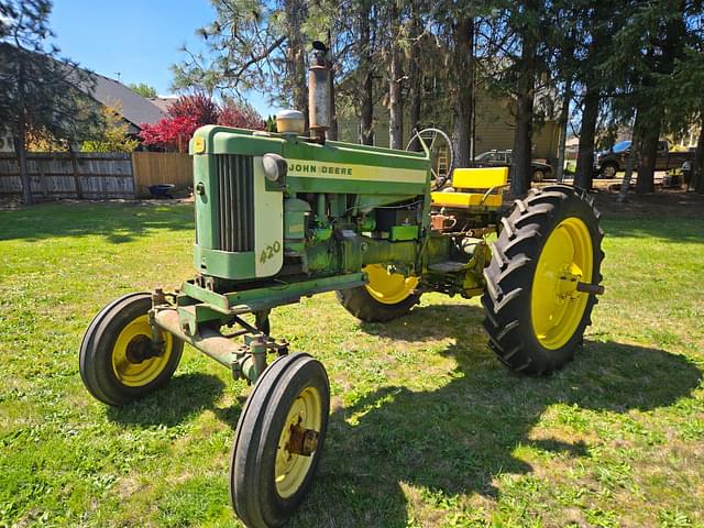 Image of John Deere 420 equipment image 1
