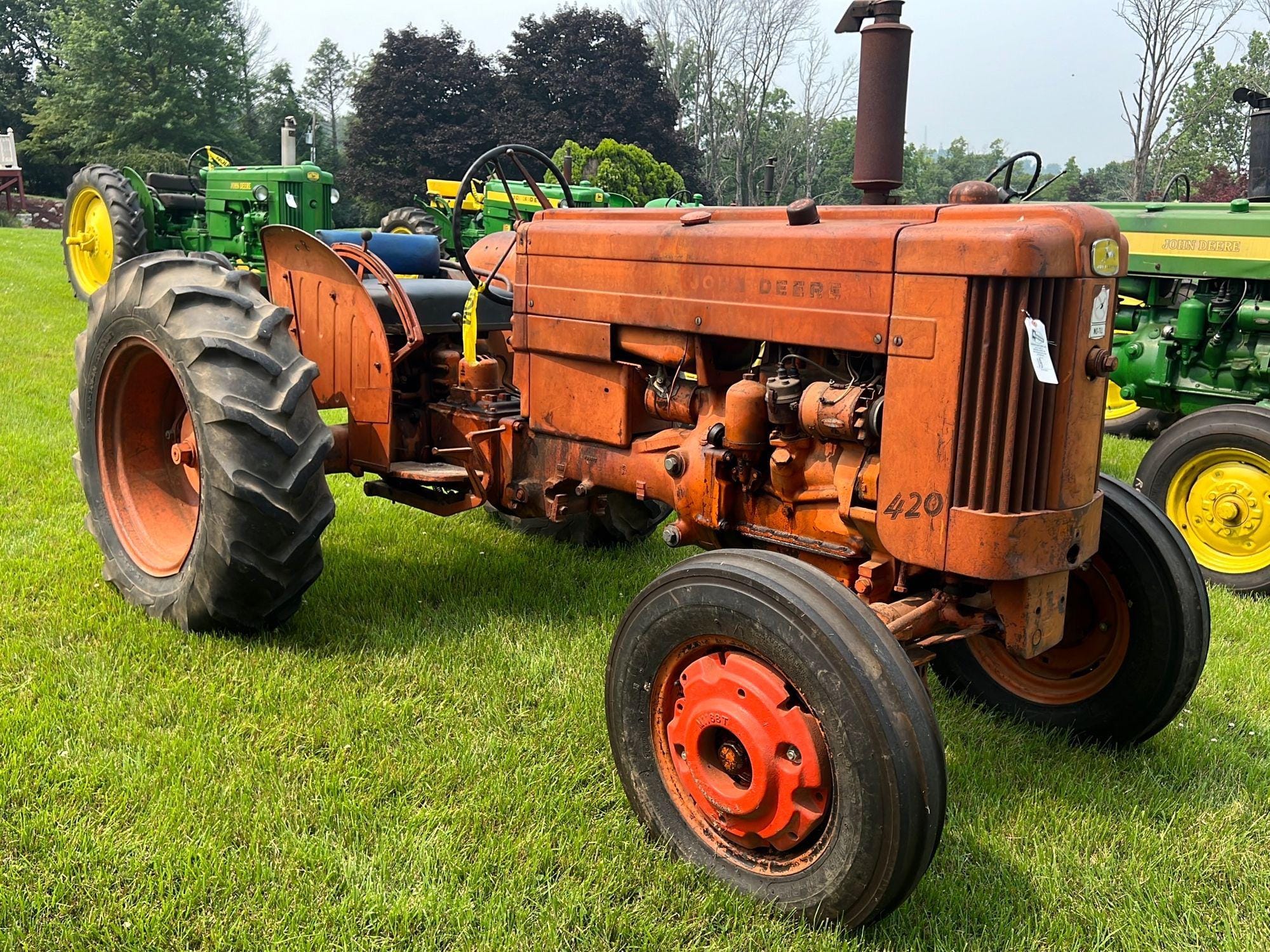 Main image John Deere 420U