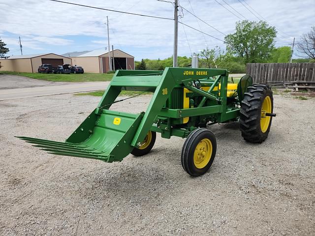 Image of John Deere 420 equipment image 1