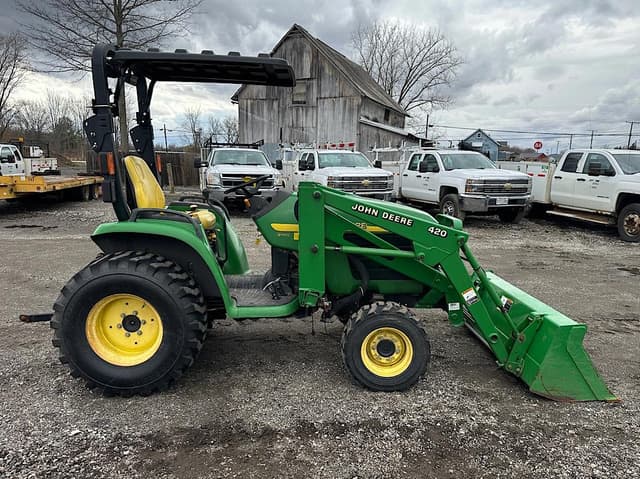 Image of John Deere 4210 equipment image 3