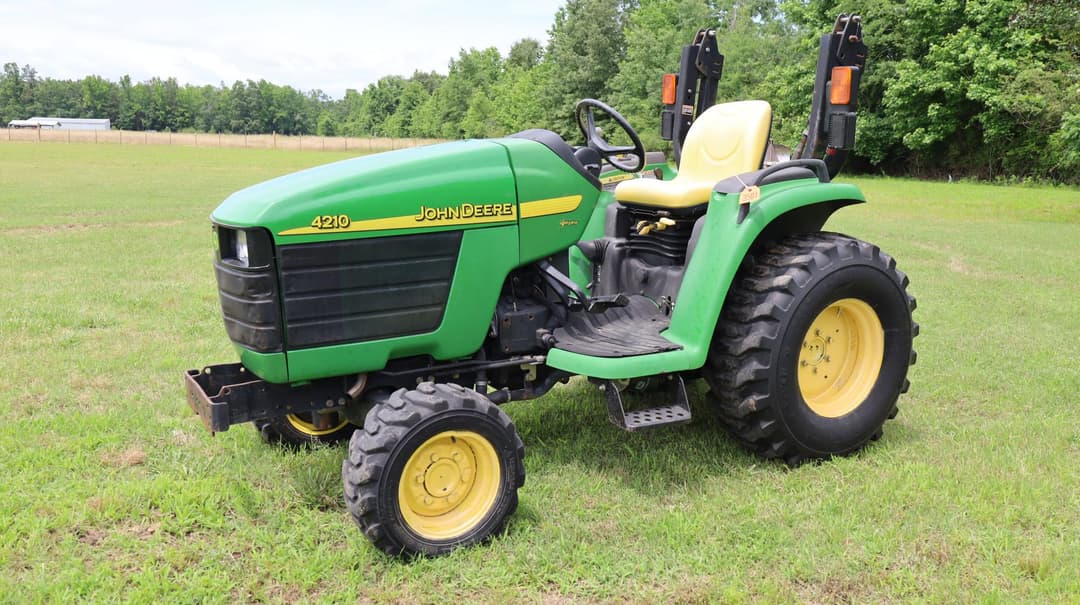 Image of John Deere 4210 Primary image