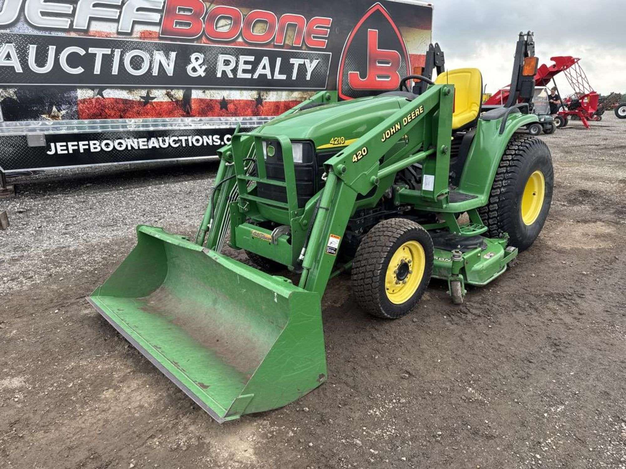 John Deere 4210 Equipment Image0