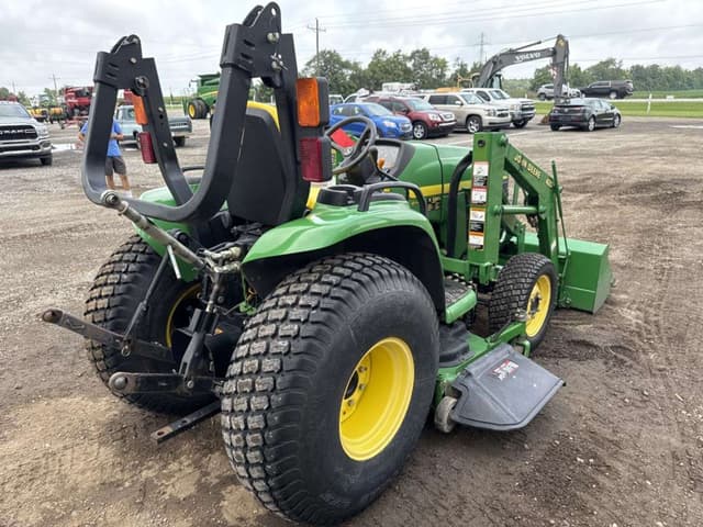 Image of John Deere 4210 equipment image 2