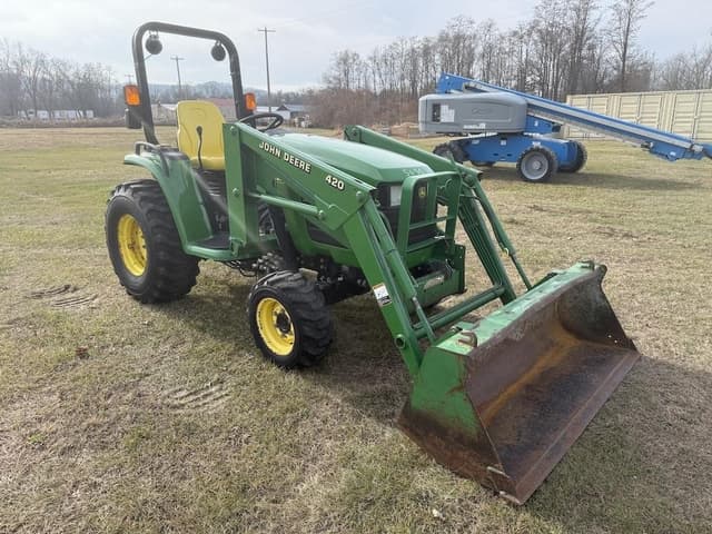 Image of John Deere 4210 equipment image 2