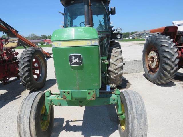 Image of John Deere 4230 equipment image 1