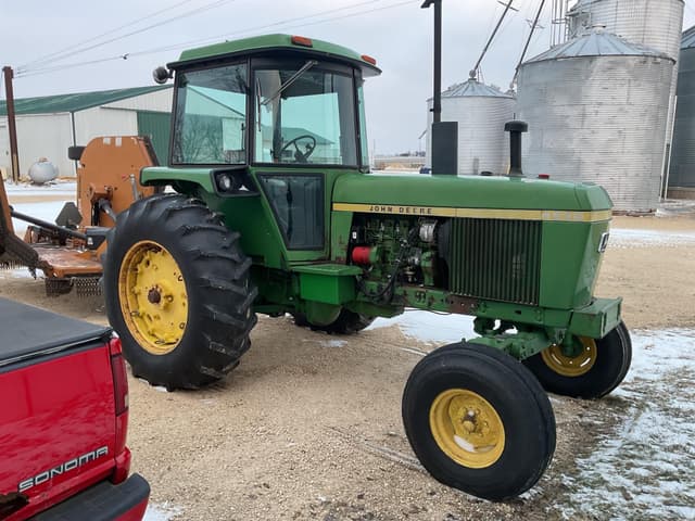 Image of John Deere 4230 equipment image 3