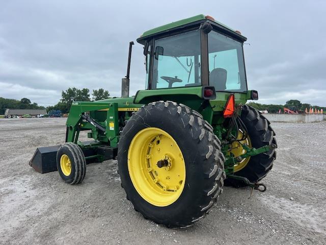 Image of John Deere 4230 equipment image 2