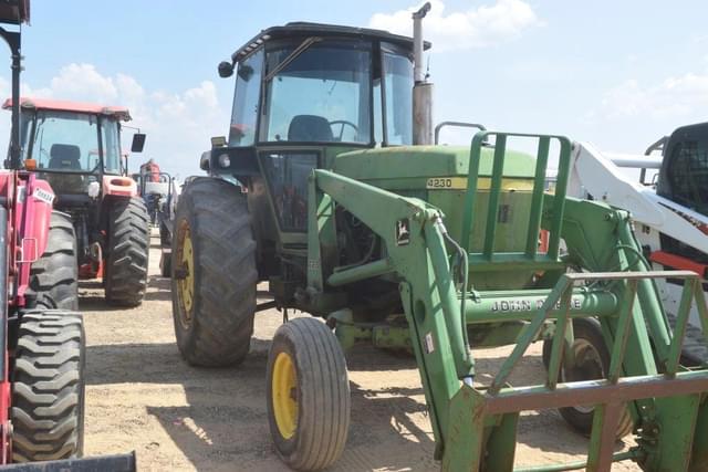 Image of John Deere 4230 equipment image 3
