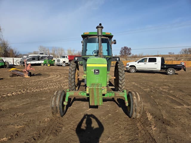 Image of John Deere 4230 equipment image 4