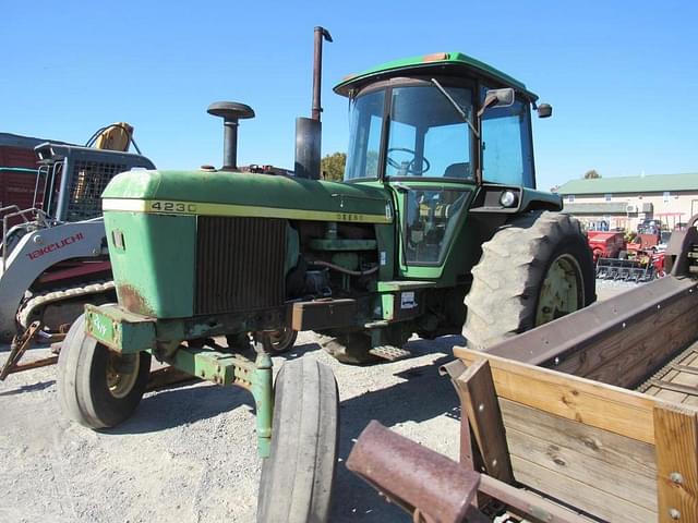 Image of John Deere 4230 equipment image 1