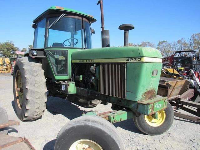 Image of John Deere 4230 equipment image 3