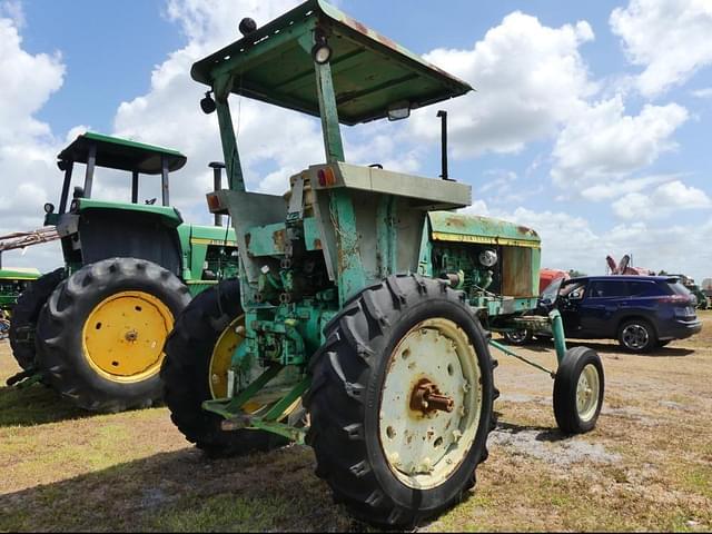 Image of John Deere 4230 equipment image 2