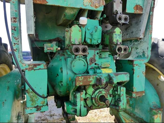 Image of John Deere 4230 equipment image 4