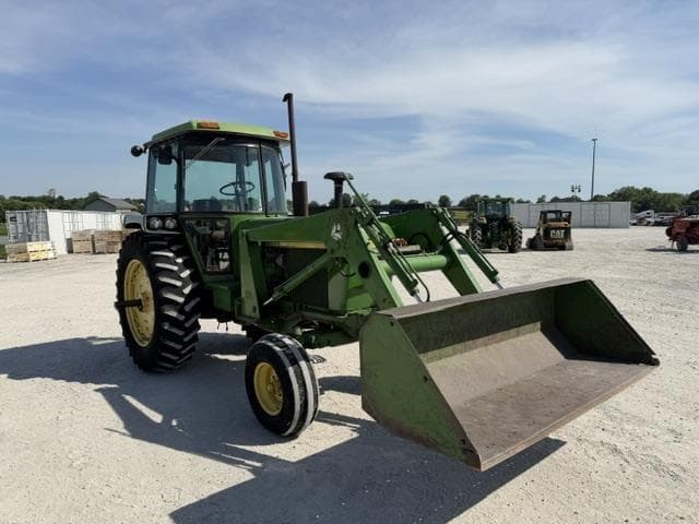 Image of John Deere 4230 equipment image 3