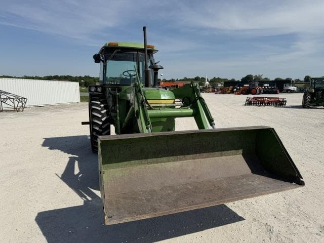 Image of John Deere 4230 equipment image 4