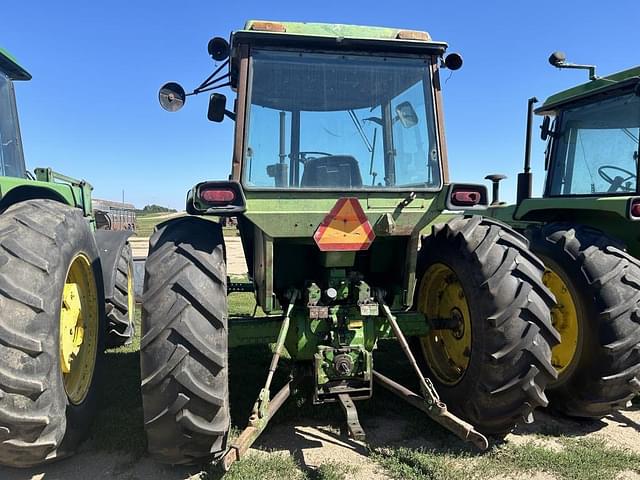 Image of John Deere 4230 equipment image 3