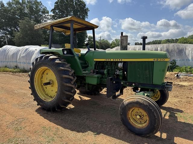 Image of John Deere 4230 equipment image 3