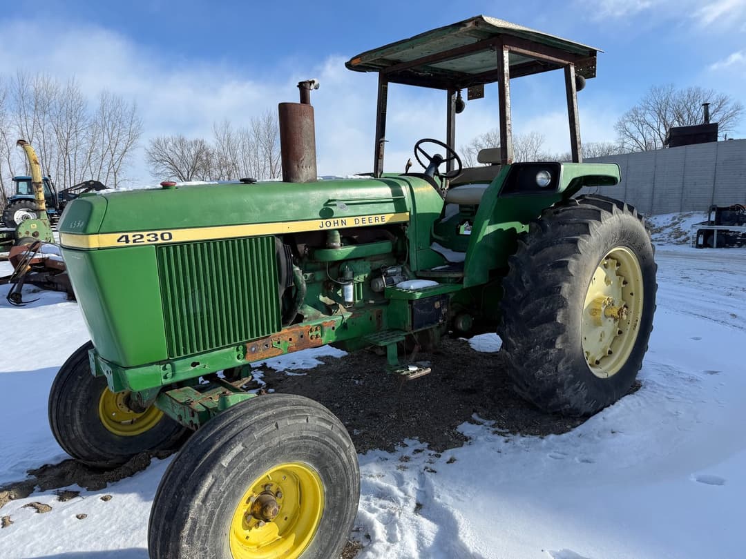 Image of John Deere 4230 Primary image