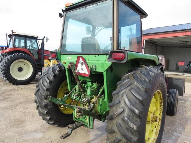 Image of John Deere 4230 equipment image 2