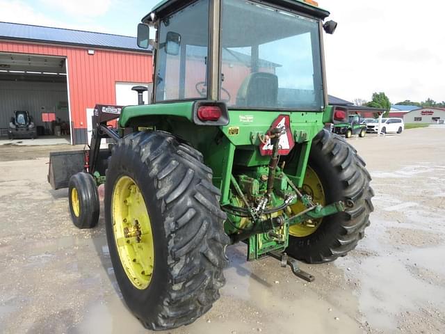 Image of John Deere 4230 equipment image 1