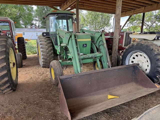 Image of John Deere 4230 equipment image 2