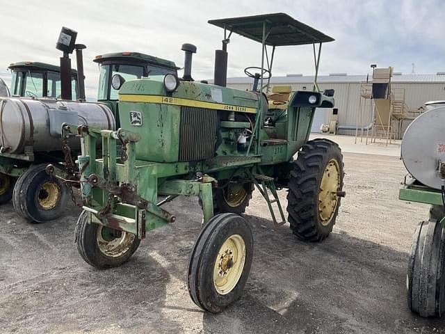 Image of John Deere 4230 equipment image 2