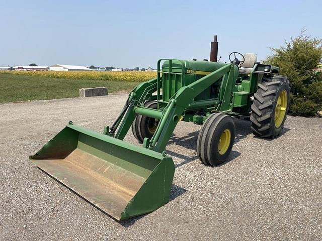 Image of John Deere 4230 equipment image 2