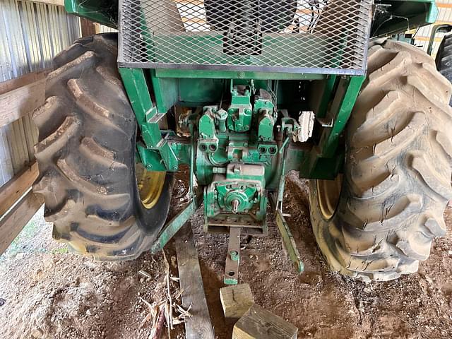 Image of John Deere 4230 equipment image 4