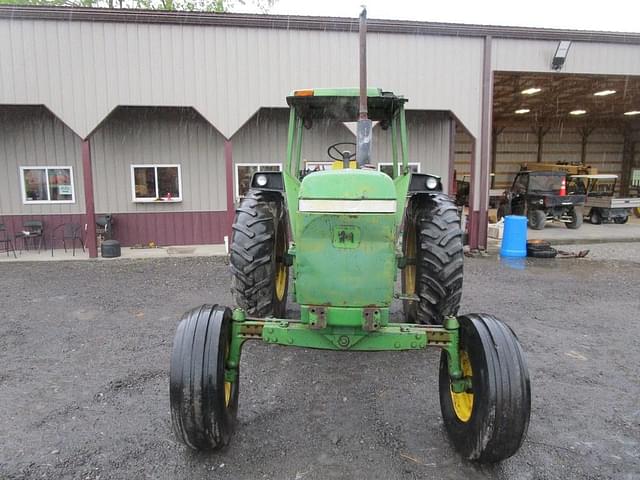 Image of John Deere 4230 equipment image 2