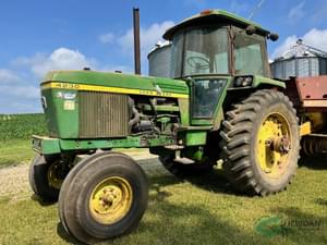 John Deere 4230 Image