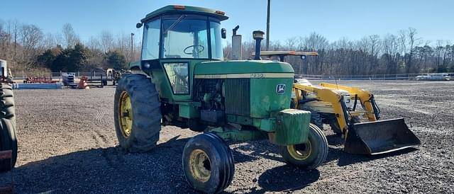 Image of John Deere 4230 equipment image 2