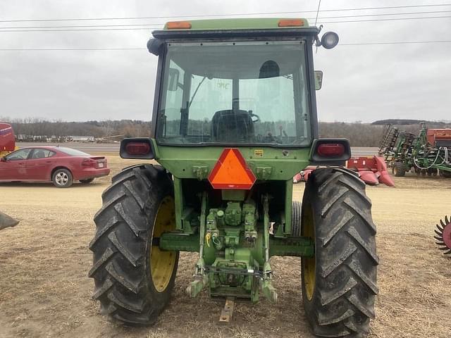 Image of John Deere 4320 equipment image 3