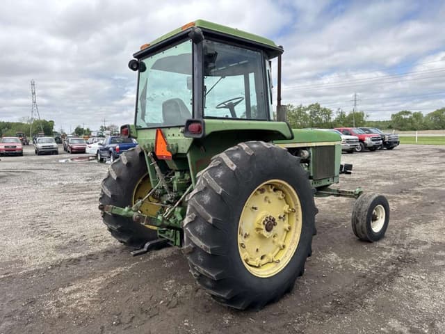 Image of John Deere 4230 equipment image 4