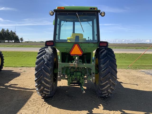 Image of John Deere 4230 equipment image 2