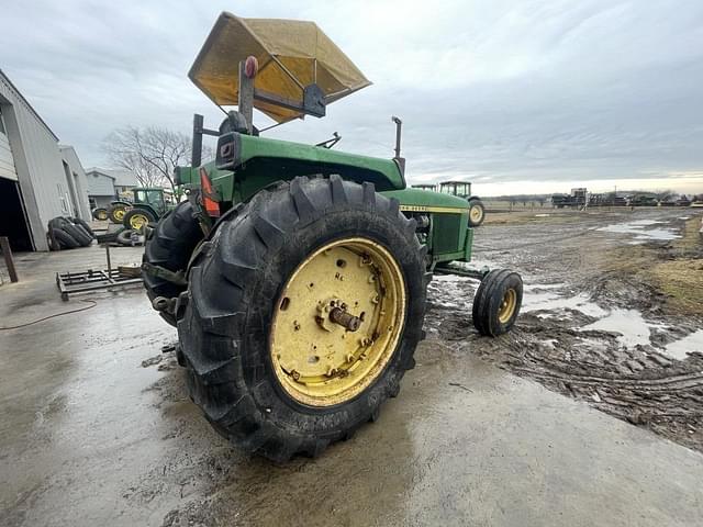 Image of John Deere 4230 equipment image 4