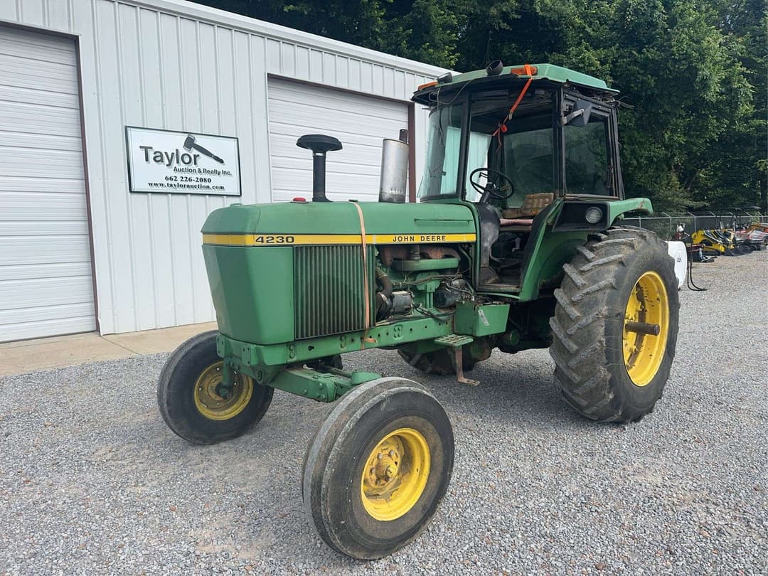 Image of John Deere 4230 Primary image