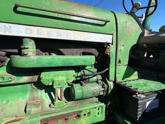 Image of John Deere 4230 equipment image 3