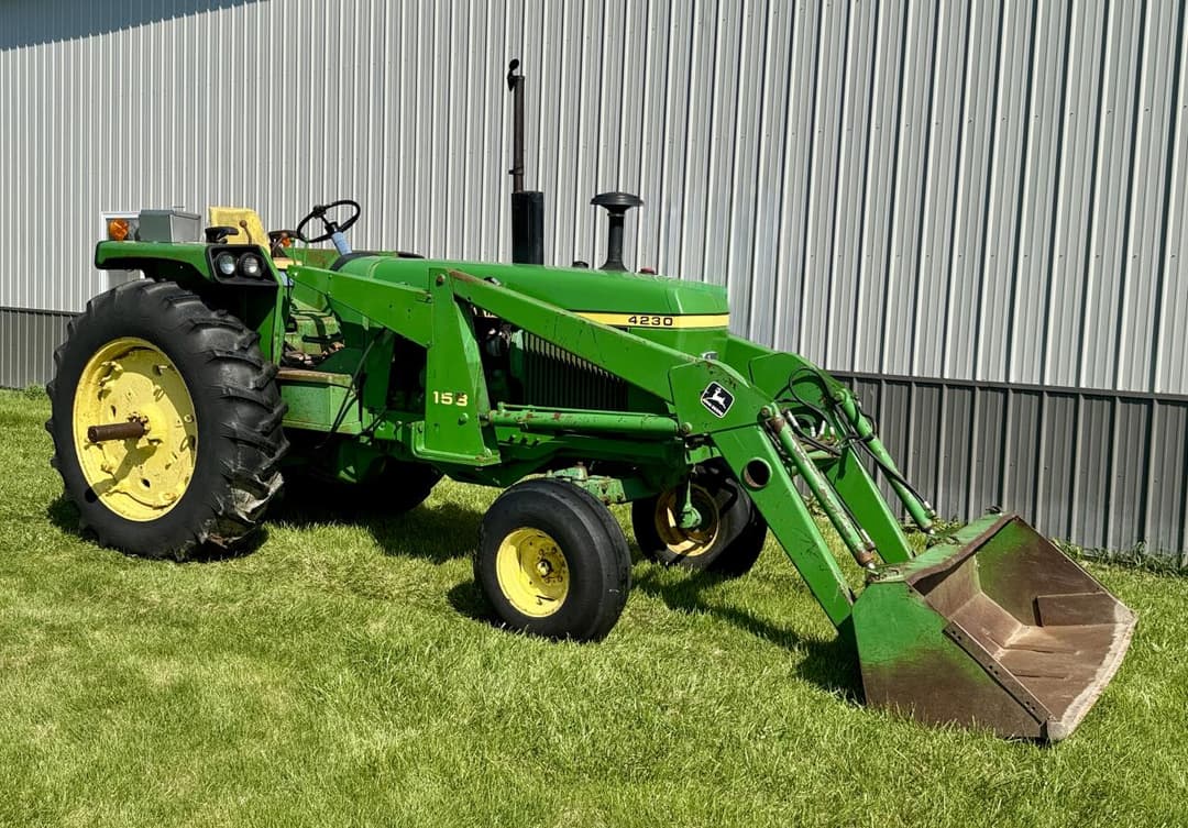 Image of John Deere 4230 Primary image