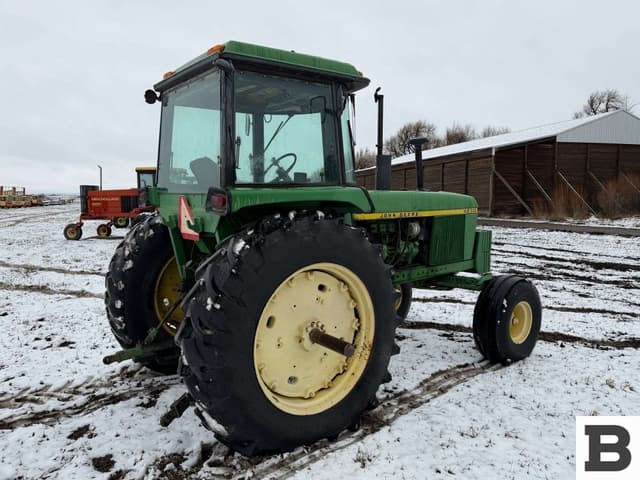 Image of John Deere 4230 equipment image 4