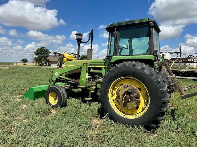 Image of John Deere 4230 Image 0
