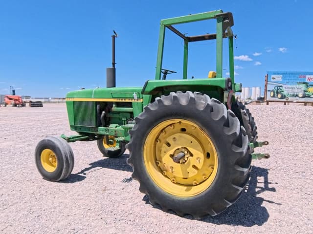 Image of John Deere 4230 equipment image 1